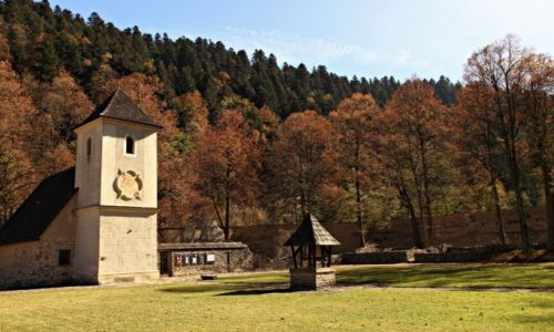 Zdjcie SOWACJA / Powiat Kiemark. / Czerwony Klasztor / Czerwony Klasztor w Czerwonym Klasztorze .