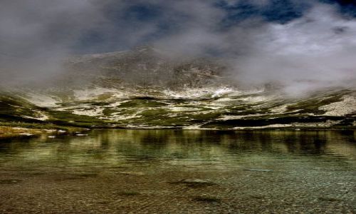 Zdjecie SłOWACJA / Tatry Wysokie / Skalne Jeziora / w chmurach
