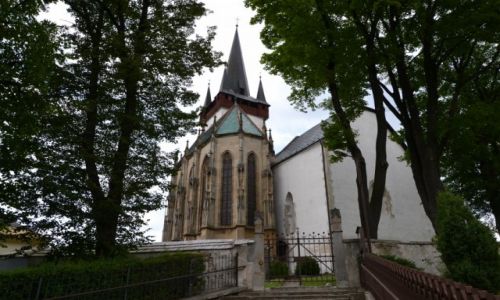 Zdjecie SOWACJA / Spisz / Spiski Czwartek / Koci w. Wadysawa i kaplica rodu Zapolya