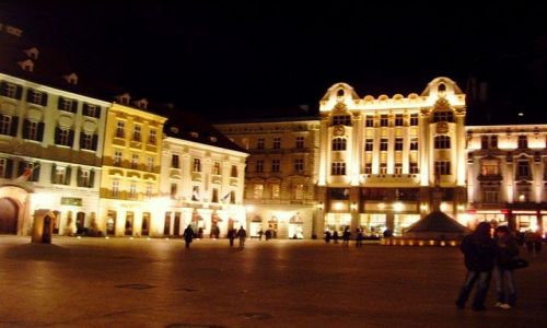 Zdjecie SOWACJA / brak / Bratysawa, stare miasto / Bratysawa po zmroku