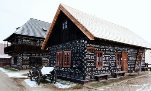 Zdjcie SOWACJA / ilina / imany / Wzorzyste domki
