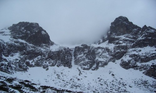 Zdjecie SOWACJA / Dolina Kiemarska  / Dolina Zeleneho Plesa (okolica Schroniska nad Zielonym Stawem)  / Tatry zim