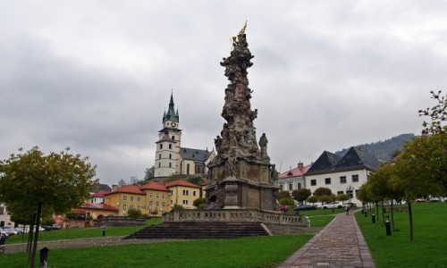 Zdjecie SOWACJA / Kraj baskobystrzycki / Kremnica / Rynek, kolumna morowa.