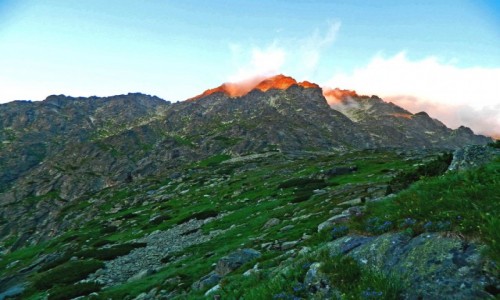 Zdjcie SOWACJA / Wysokie Tatry. / Dolina Wielicka. / Gerlach w pierwszych promieniach soca.