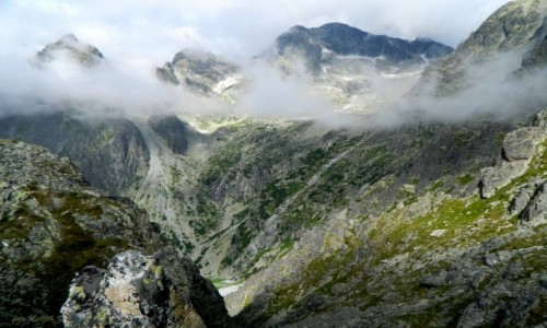 Zdjecie SOWACJA / omnica 2634 m. / omnicka Baszta 2215 m. / Dolina Piciu Staww Spiskich z omnickie Baszty.