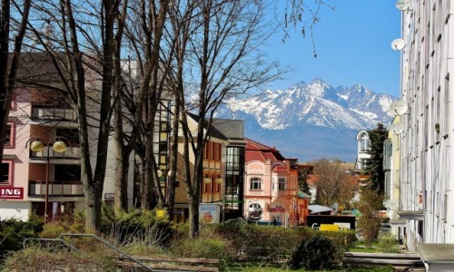 Zdjcie SOWACJA / Kraj preszowski / Poprad / Z grami w tle