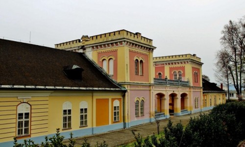 Zdjcie SOWACJA / Kraj koszycki / Hodkovce / Barokowo-klasycystyczny dwr z XVII wieku