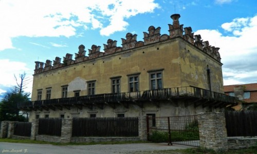 Zdjcie SOWACJA / Kraj Koszycki. / pow. Nowa Wie Spiska. / Betlamovce - renesansowy zamek ze stiukow attyk z 1568 r.
