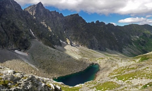 Zdjcie SOWACJA / Wysokie Tatry. / Dolina Jaworowa. / abi Staw Jaworowy u podna Jaworowych Turni.