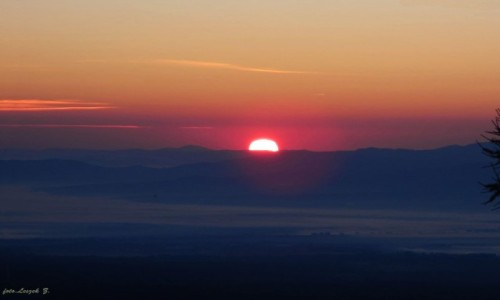 Zdjcie SOWACJA / Wysokie Tatry. / Hrebienok. / Wschd soca z Hrebienoka (Grzebienia).