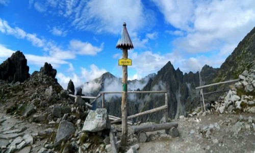 Zdjecie SOWACJA / Wysokie Tatry. / omnickie Sedlo. / Widok z omnickiej Przeczy.(2190m.)