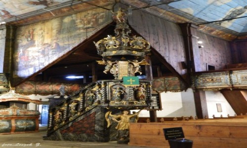 Zdjecie S�OWACJA / Wysokie Tatry. / Kie�mark. / Kie�mark - Drewniany ko�ci� artykularny �w. Tr�jcy - ambona.