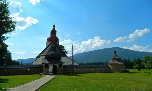 Zdjęcie SłOWACJA / kraj Żyliński / pow. Liptowski Mikulasz. / Liptowskie Matjasowce - kościół św. Władysława.
