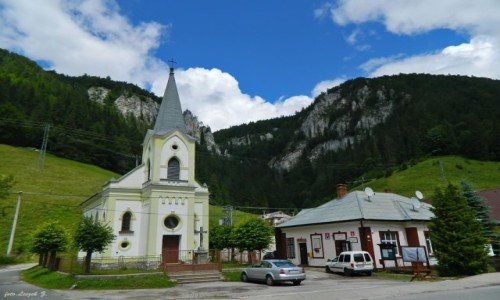 Zdjcie SOWACJA / kraj koszycki. / pow. Rniawa. / Stratena - koci w. Augustyna.