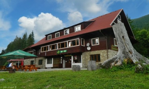 Zdjecie SOWACJA / Wysokie Tatry. / Chata Zverowka-Dolina Zuberska. / Schroniska Tatrzaskie.