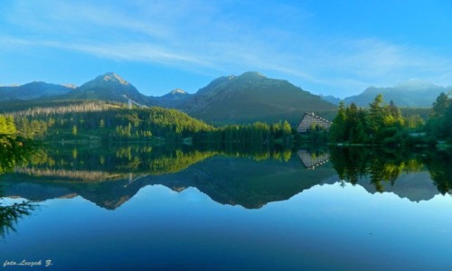 Zdjcie SOWACJA / Wysokie Tatry. / Szczyrbskie Pleso. / Nad Szczyrbskim Stawem.