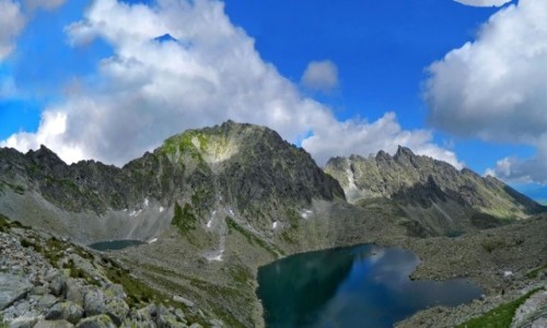 Zdjecie SOWACJA / Wysokie Tatry. / Szlak na Bystr awk 2200 m. / Stawy w Dolinie Mynickiej.