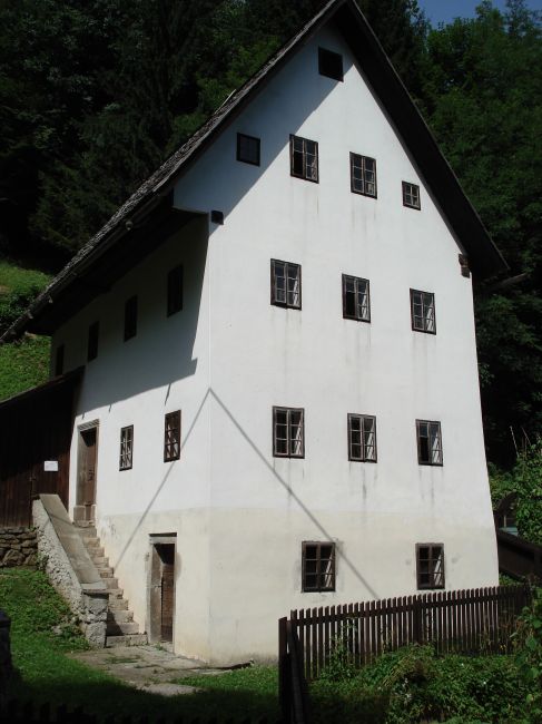 Zdjęcia: Idrija, Gorycja, Stary górniczy dom, SłOWENIA Zdjęcia: Idrija, Gorycja, Stary górniczy dom, SłOWENIA