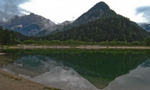 Zdjcie SOWENIA / Triglavski Park Narodowy / Jezioro Jasna / Piramidalnie, kapitalnie