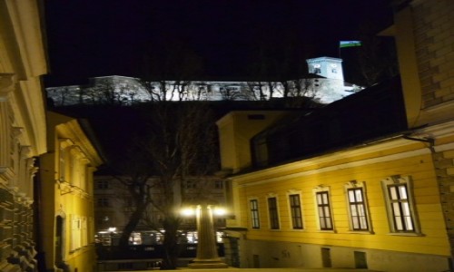 Zdjęcie SłOWENIA / Ljubljana / Plac Kongresowy / Ljubljana nocą
