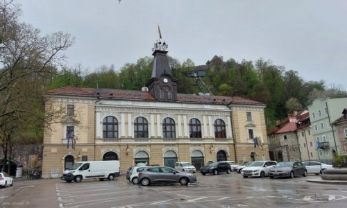 Zdjcie SOWENIA / Ljubliana. / Ljubliana. / Teatr Lalek - Lutkovno gledalie.