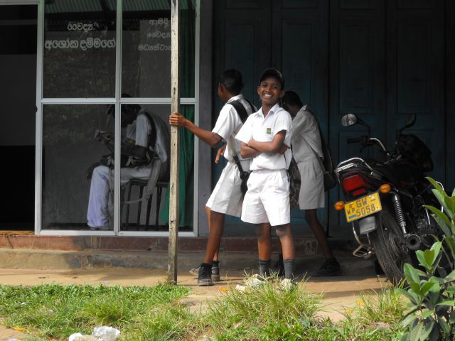 Zdjęcia: środkowa Sri Lanka, Matugama, uczniowie z Matugamy, SRI LANKA Zdjęcia: środkowa Sri Lanka, Matugama, uczniowie z Matugamy, SRI LANKA