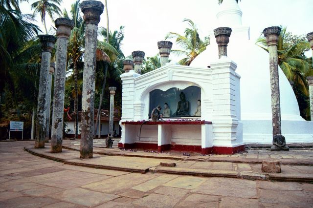 Zdjęcia: Sri Lanka / Mihintale, Świątynia w Mihintale, SRI LANKA Zdjęcia: Sri Lanka / Mihintale, Świątynia w Mihintale, SRI LANKA