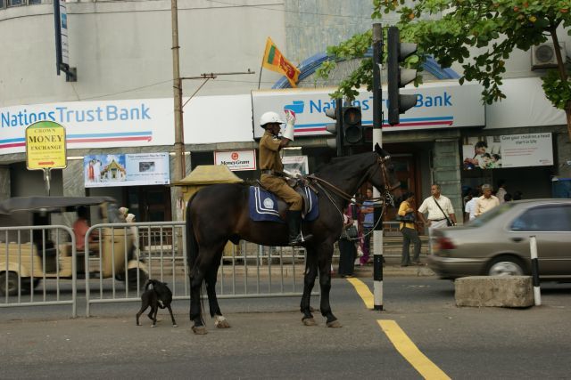 Zdjęcia: Colombo, Cejlon, Zamiast światła, SRI LANKA Zdjęcia: Colombo, Cejlon, Zamiast światła, SRI LANKA