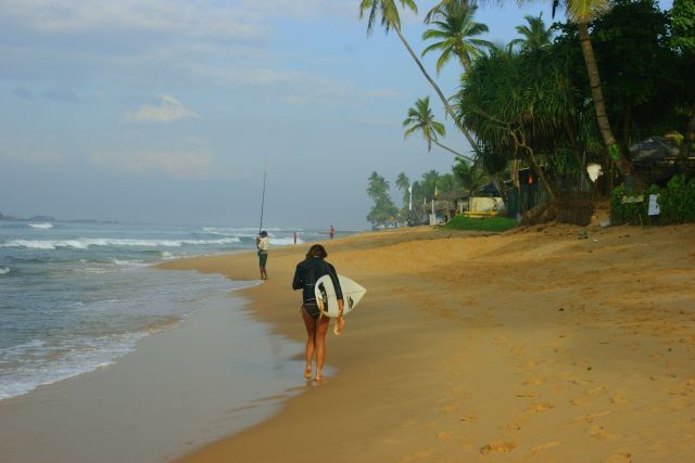 Zdjęcia: Hikudawa, Hikudawa , Pokonana przez fale , SRI LANKA Zdjęcia: Hikudawa, Hikudawa , Pokonana przez fale , SRI LANKA