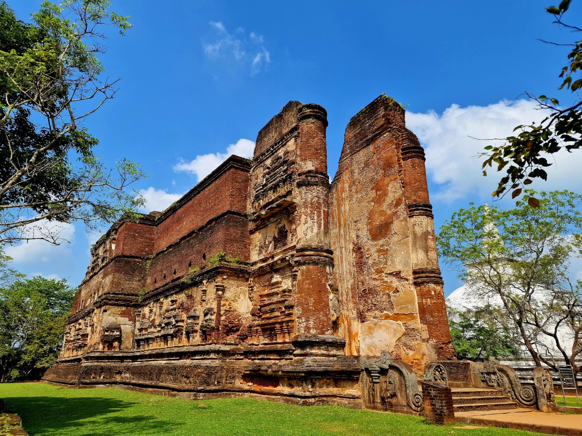 Zdjęcia: Polonnaruwa, Polonnaruwa, Jedna ze świątyń, SRI LANKA Zdjęcia: Polonnaruwa, Polonnaruwa, Jedna ze świątyń, SRI LANKA