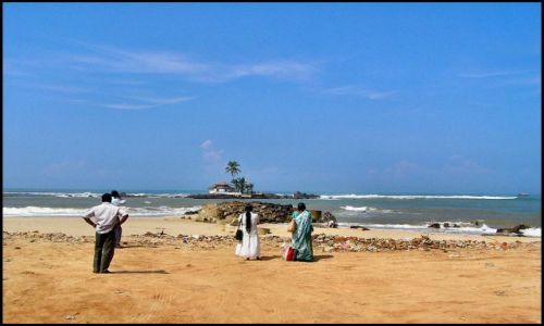 Zdjecie SRI LANKA / Brzeg Oceanu Indyjskiego / Niedaleko Galle / THE DAY AFTER