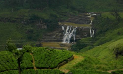 Zdjęcie SRI LANKA / - / Kandy-Nuwara Eliya / w drodze między kandy a Nuwara Eliya