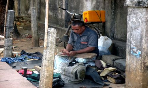 Zdj�cie SRI LANKA / Negombo / Jedna z g��wnych ulic miasta / Szewska pasja