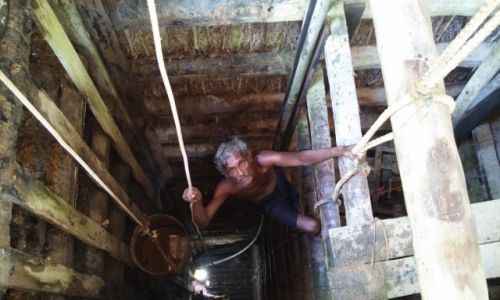 Zdjęcie SRI LANKA / okolice Beruwali / kopalnia kamieni szlachetnych / Sri Lanka