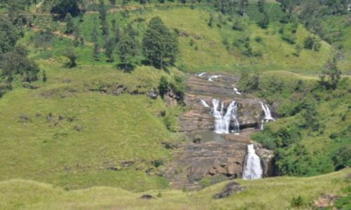 Zdjecie SRI LANKA / Nuwara Eliya / Nuwara Eliya / wodospad