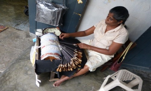Zdjecie SRI LANKA / Prowincja Poudniowa / Galle / Koronczarka... nie Vermeera i nie z Koniakowa