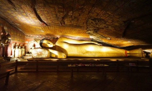 Zdjcie SRI LANKA / Matale / Dambulla / Odpoczywajcy Budda