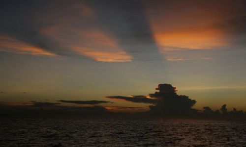 Zdjęcie SRI LANKA / Poludnie  / Port macierzysty Weligama / Wschod slonca na Oceanie Indyjskim