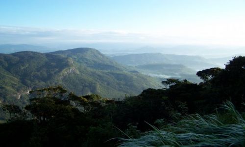 Zdjecie SRI LANKA / Hill Country / Sri Pada (Adam's Peak) / Poranek w grach Sri Lanki