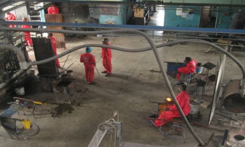 Zdjęcie SUAZI / Suazi / Suazi / Wnętrze huty szkła