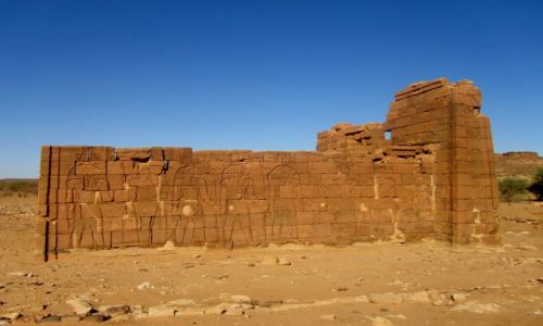 Zdjęcie SUDAN / AFRYKA / OKOLICE MEROE NA PUSTYNI / OKOLICE MEROE W SUDANIE