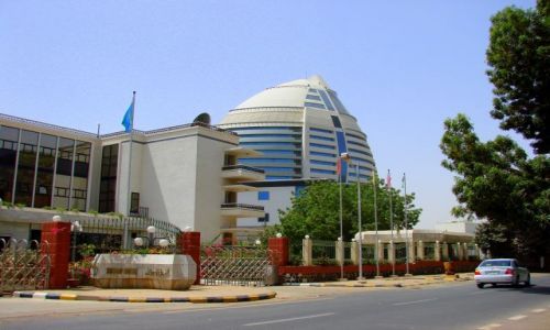 Zdjęcie SUDAN / Hartum / Hartum / Podarunek Kadafiego