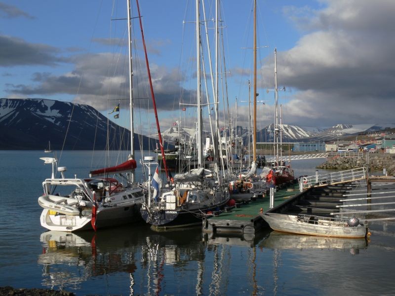 Zdjęcia: Longyearbyen, Szpicbergen, w środku nocy, SVALBARD Zdjęcia: Longyearbyen, Szpicbergen, w środku nocy, SVALBARD