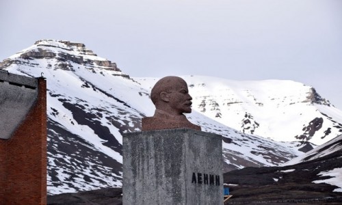 Zdjcie SVALBARD / Pyramiden / Pyramiden / Lenin w Arktyce