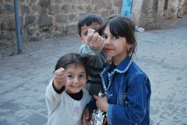 Zdjęcia: Basra, Syria, Dzieciaki z ulic Basry, SYRIA Zdjęcia: Basra, Syria, Dzieciaki z ulic Basry, SYRIA