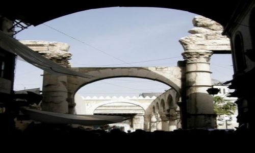 Zdjecie SYRIA / Syria / Damaszek / pomiedzy Souk a meczetem