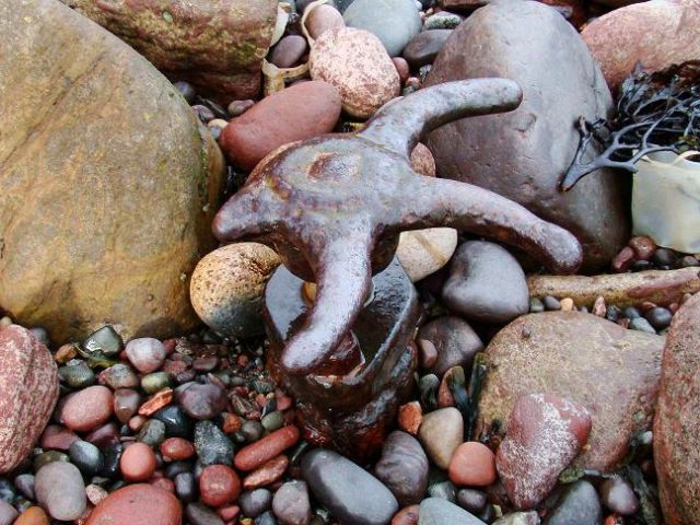 Zdjęcia: Dunbar, poludnio - wschodnie wybrzeze Szkocji, elementy metalowych kostrukcji, SZKOCJA Zdjęcia: Dunbar, poludnio - wschodnie wybrzeze Szkocji, elementy metalowych kostrukcji, SZKOCJA