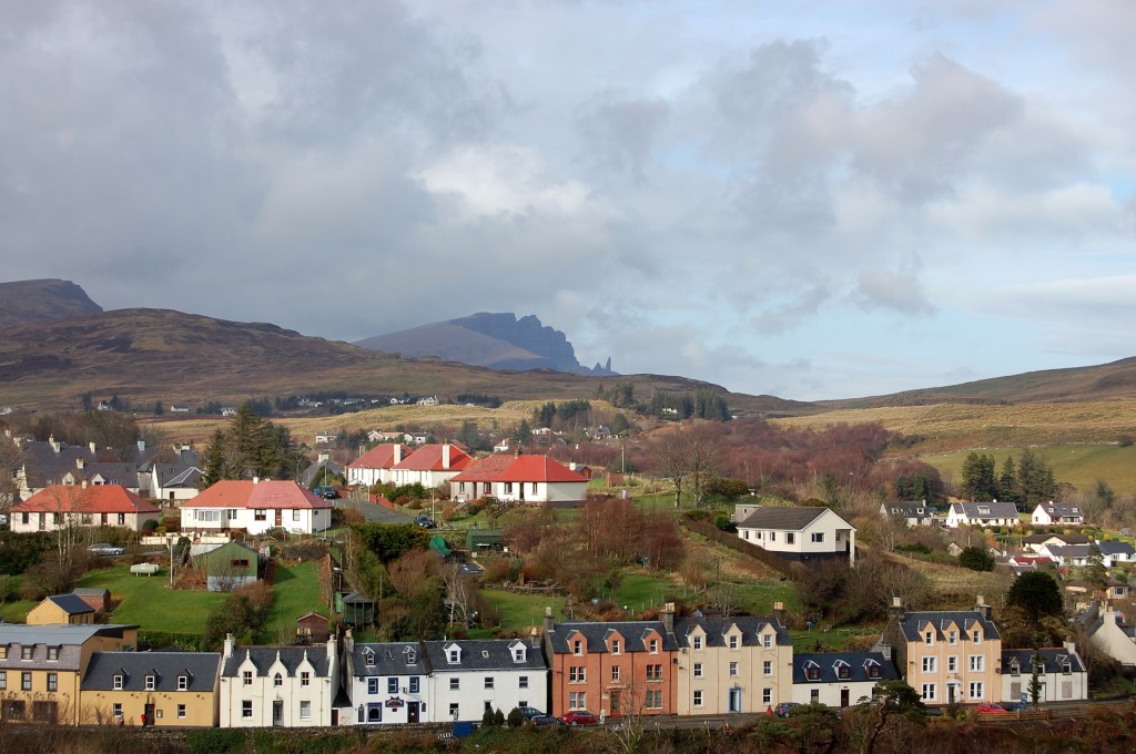 Zdjęcia: Portree, Skye, Starzec ze Storr nawet tu zagląda, SZKOCJA Zdjęcia: Portree, Skye, Starzec ze Storr nawet tu zagląda, SZKOCJA
