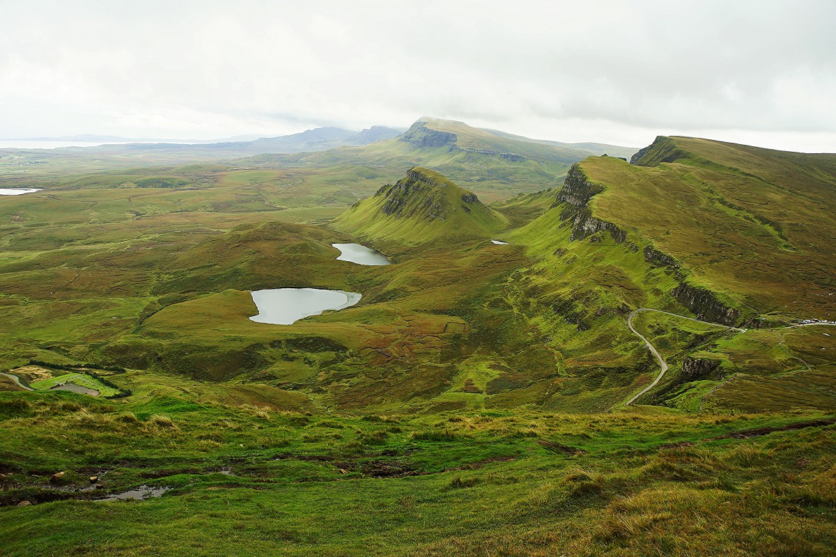 Zdjęcia: Góry Quiraing, Wyspa Skye, Zieleń o różnych odcieniach, SZKOCJA Zdjęcia: Góry Quiraing, Wyspa Skye, Zieleń o różnych odcieniach, SZKOCJA