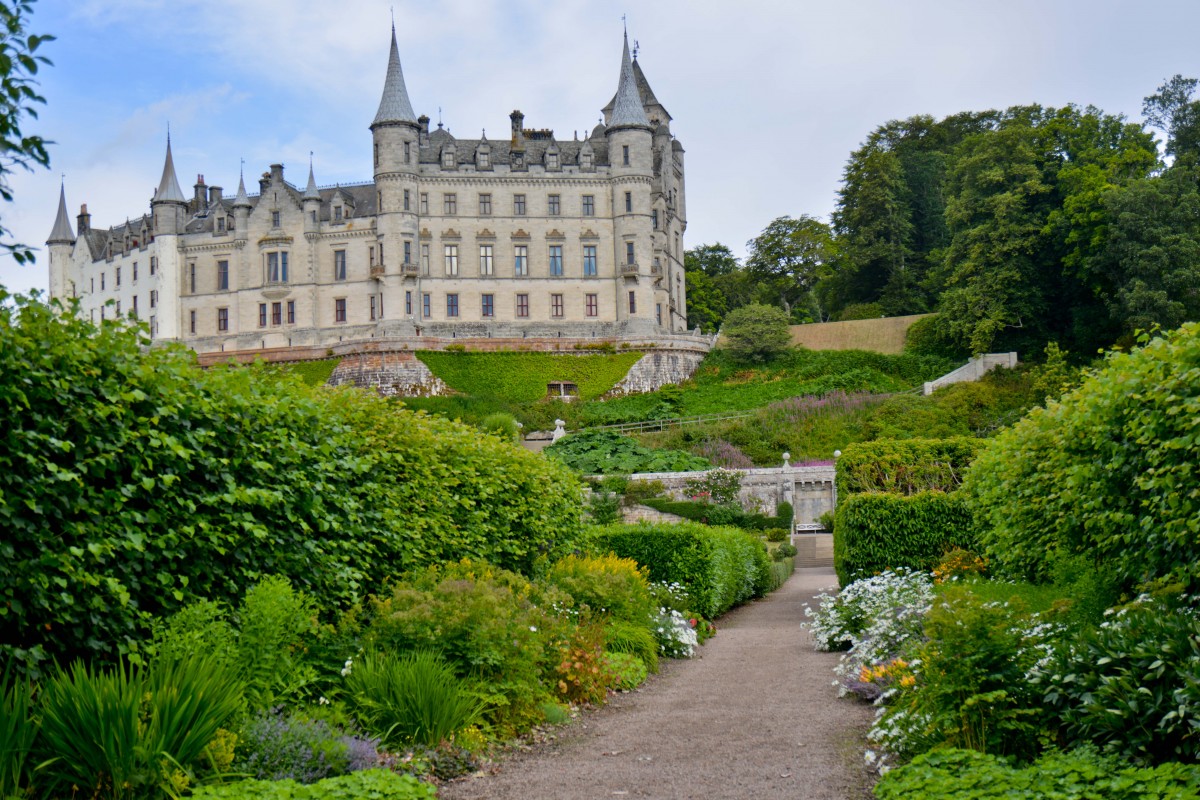 Zdjęcia: 1,6 km na północ od Golspie, Highland, Dunrobin Castle, SZKOCJA Zdjęcia: 1,6 km na północ od Golspie, Highland, Dunrobin Castle, SZKOCJA